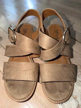Women’s Taupe Suede Cross-Strap Sandals with Buckle